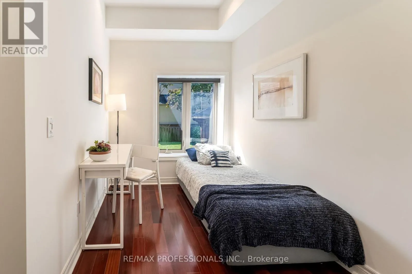 MAIN - 34 MONKTON AVENUE