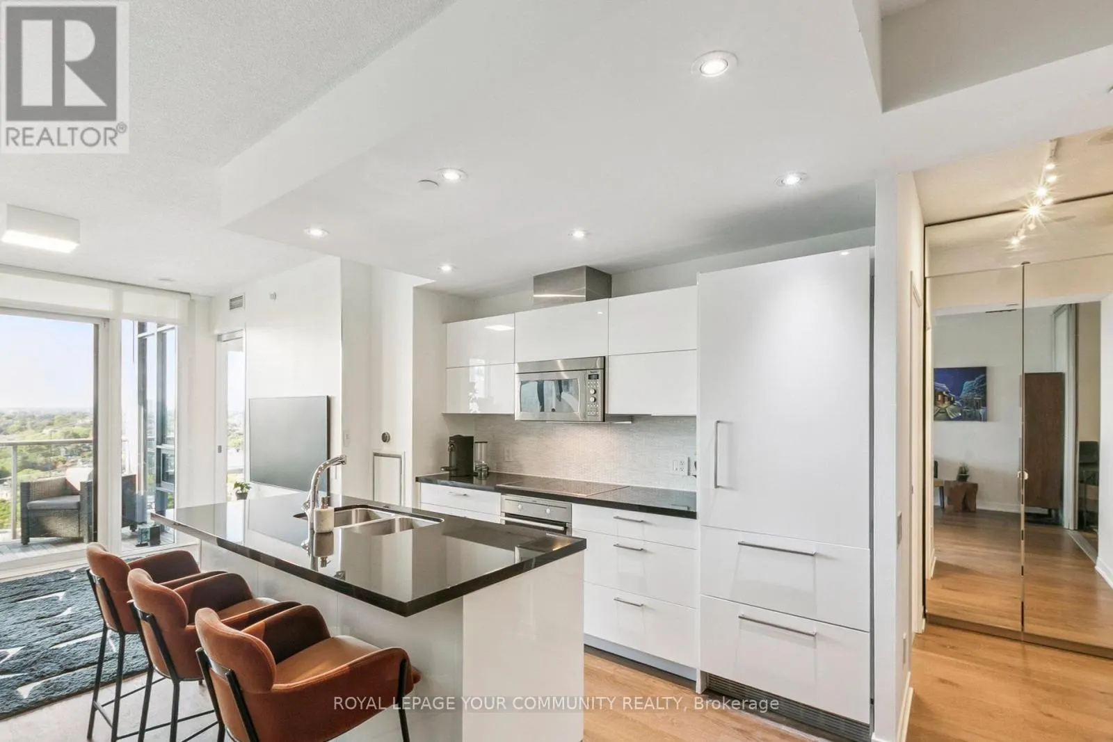 2112 - 88 PARK LAWN ROAD