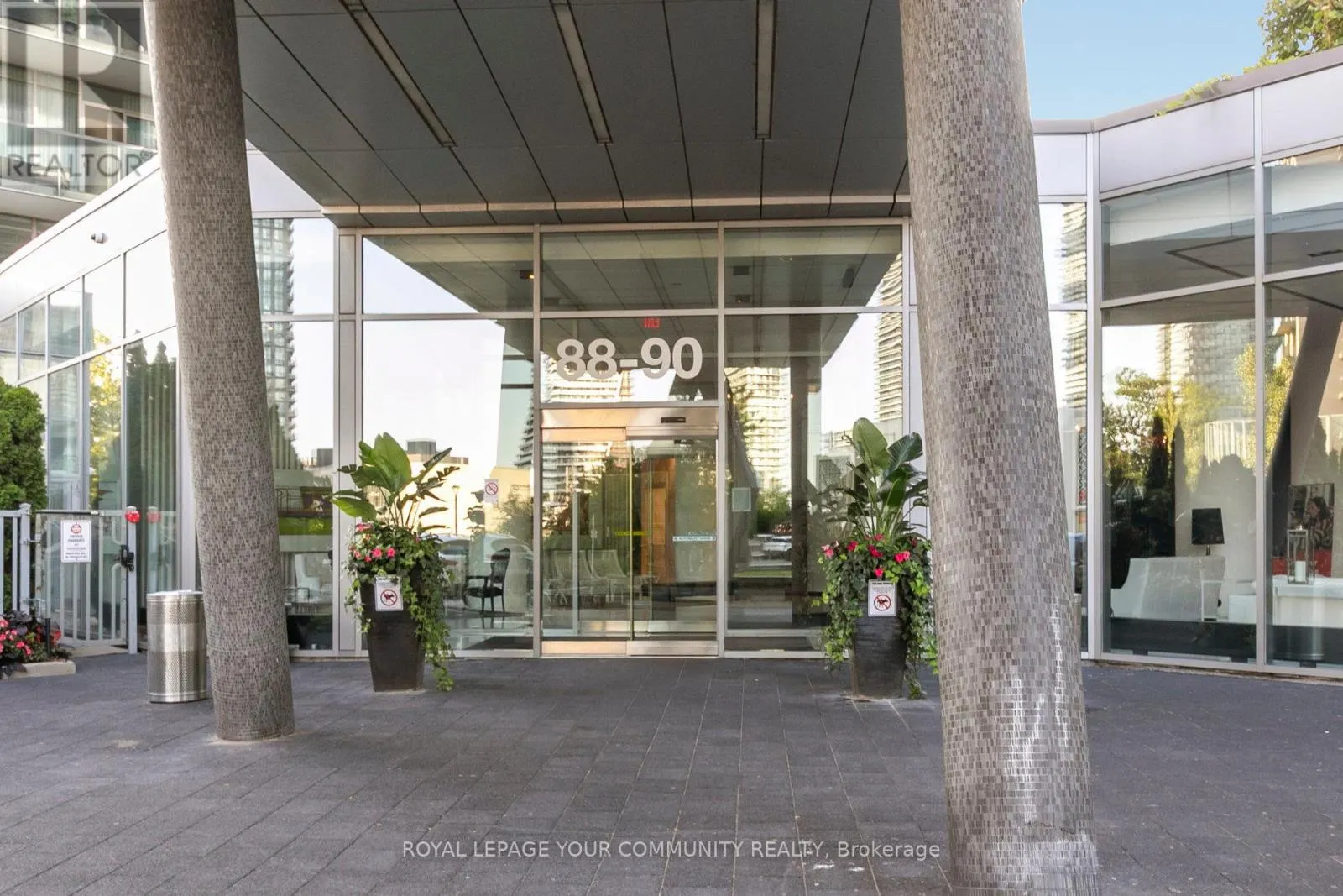 2112 - 88 PARK LAWN ROAD