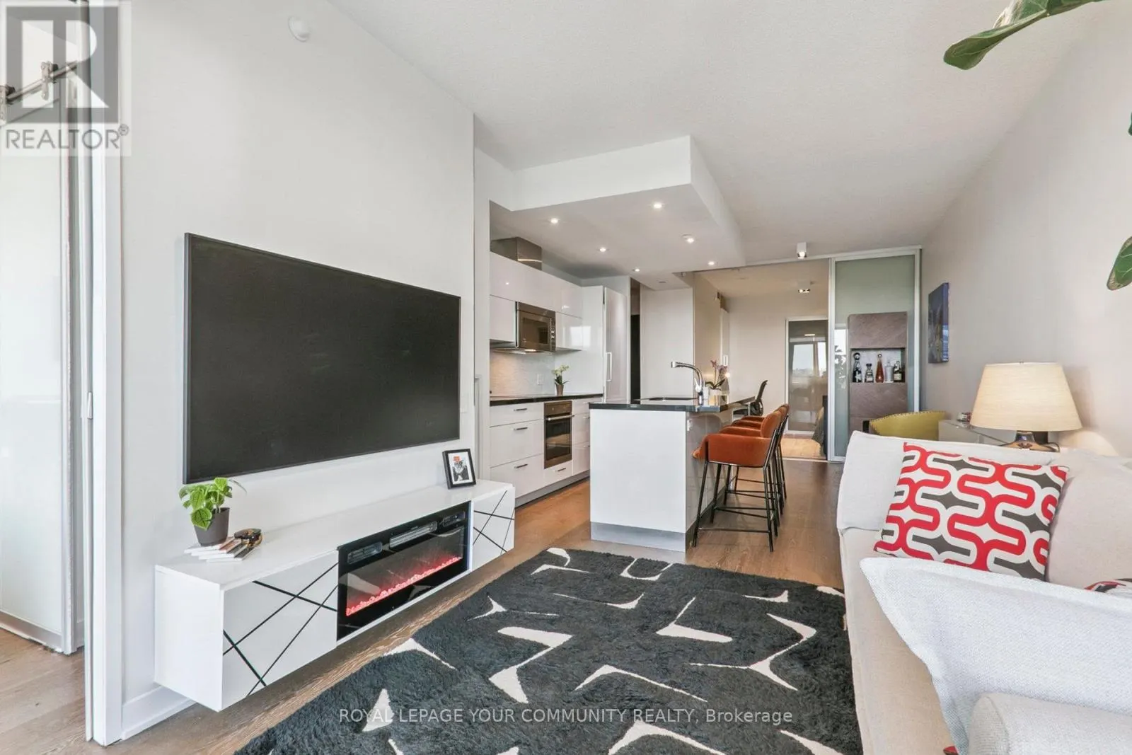2112 - 88 PARK LAWN ROAD