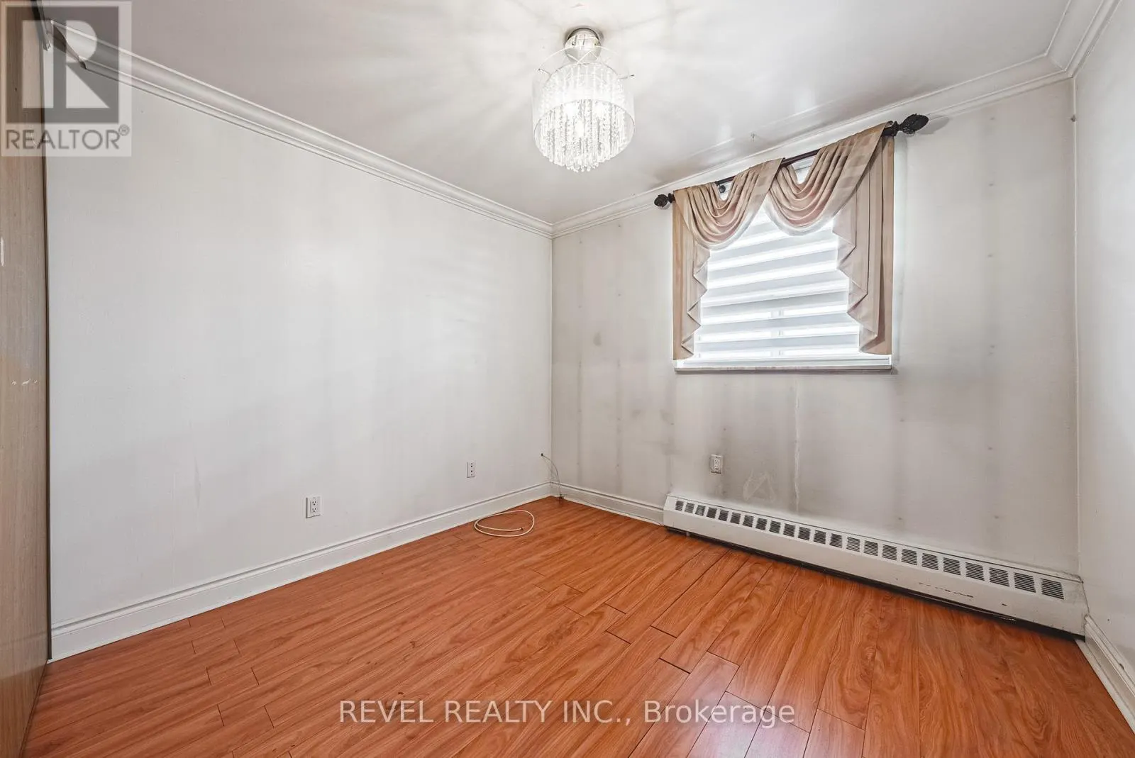 805 - 3577 DERRY ROAD E