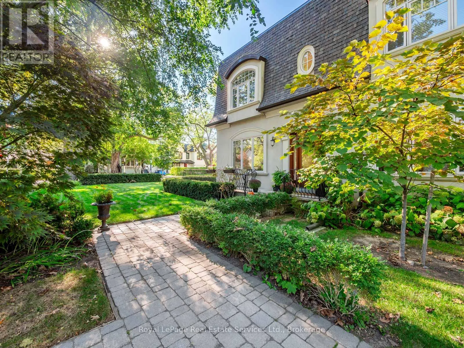 295 MAPLE AVENUE