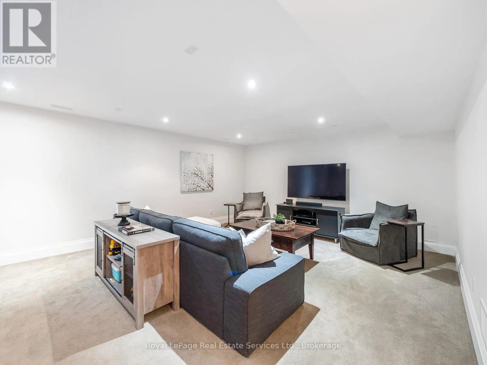 295 MAPLE AVENUE