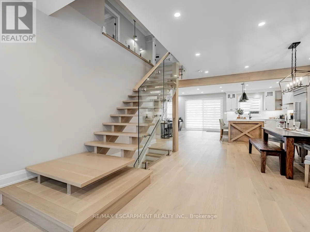 3390 FOX RUN CIRCLE