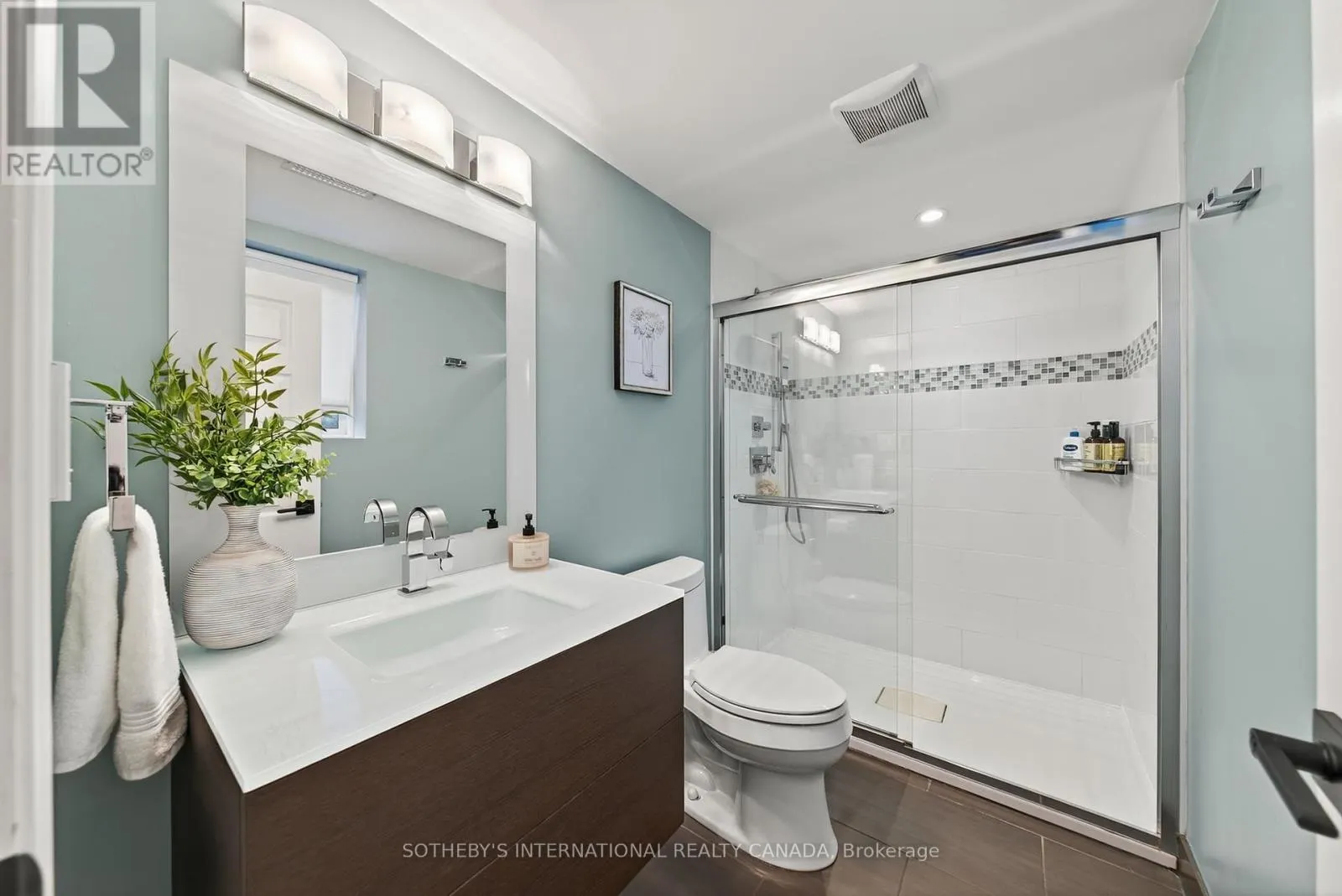 30 BEARBURY DRIVE