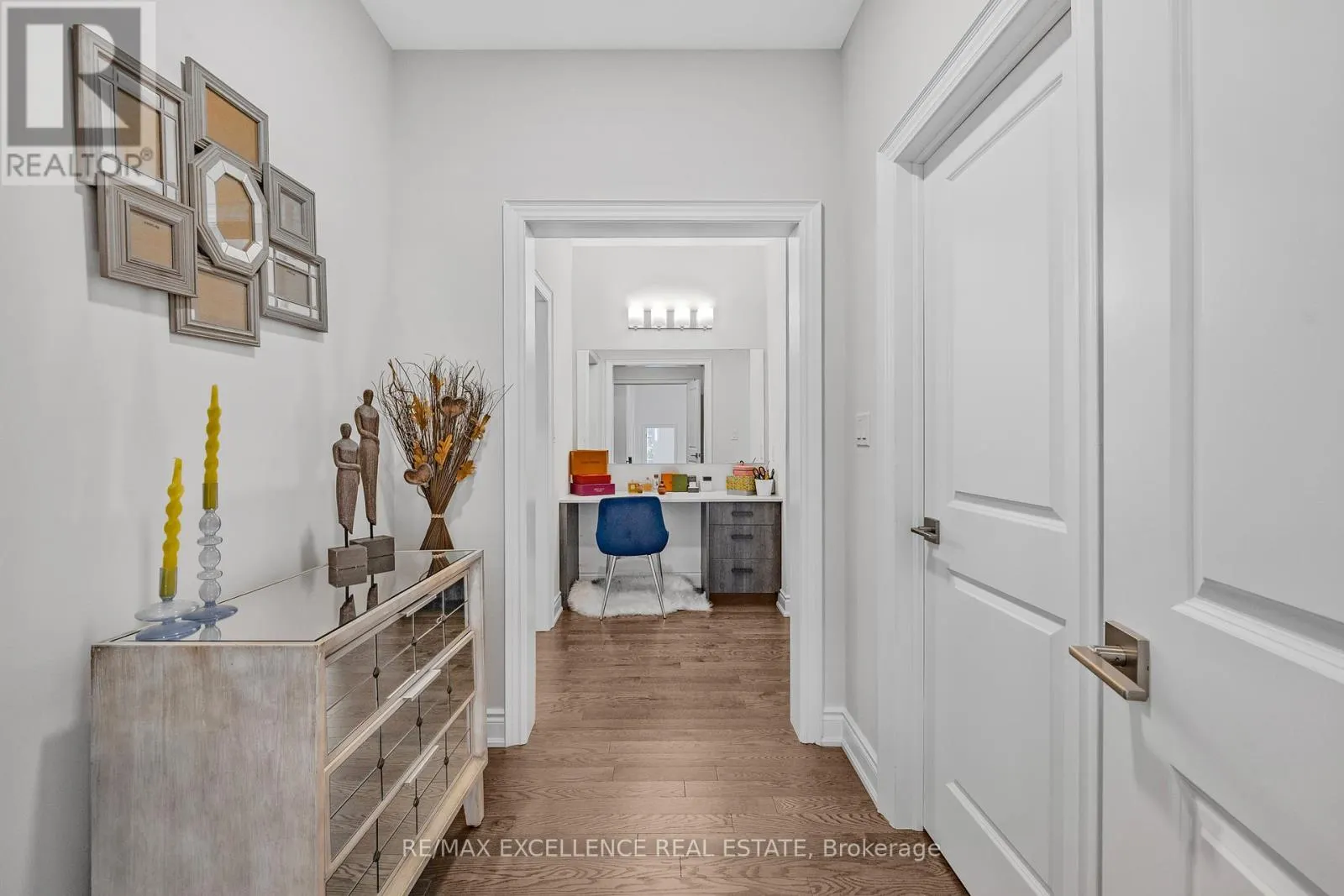 1183 QUEENS PLATE ROAD W