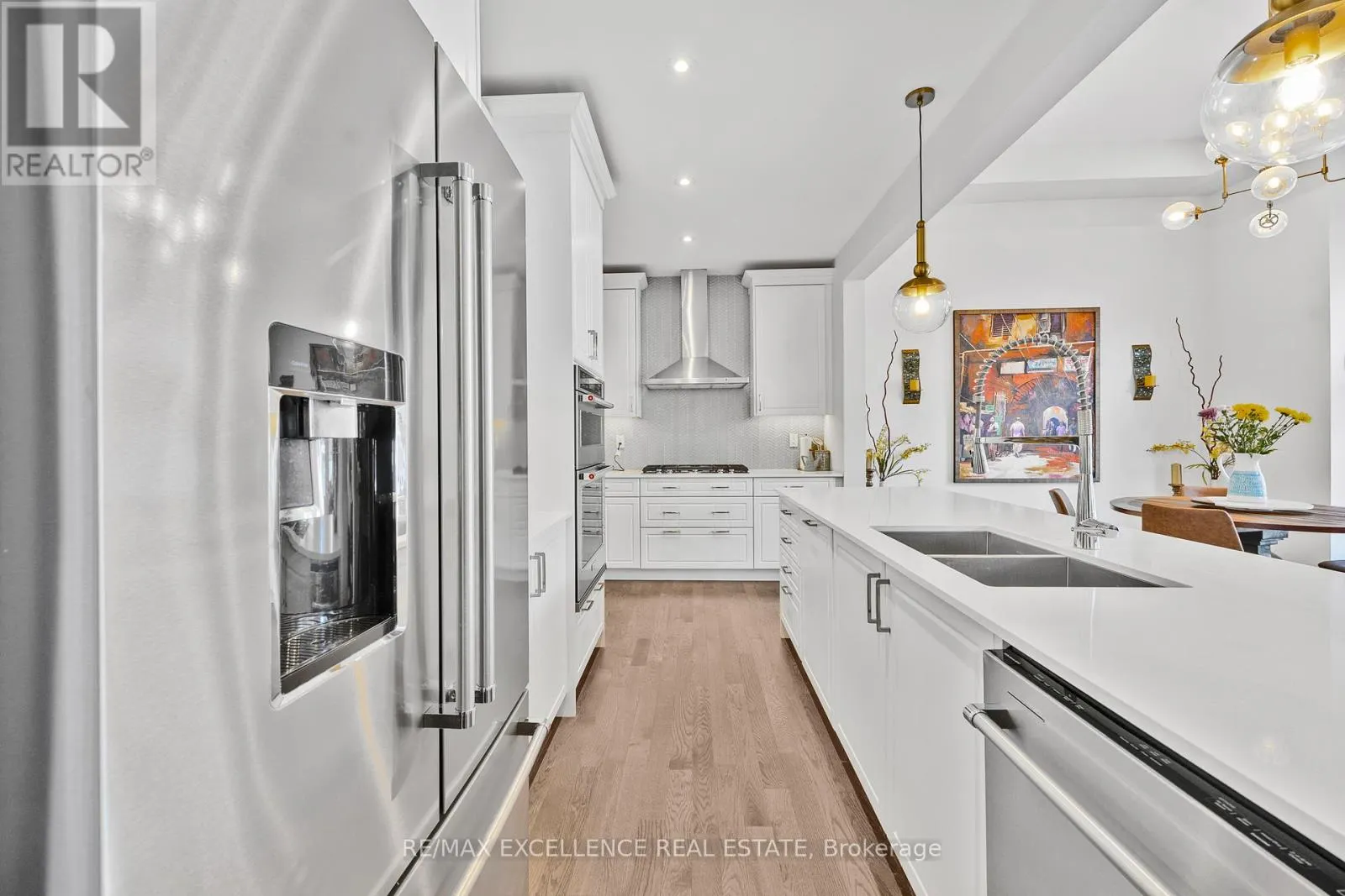 1183 QUEENS PLATE ROAD W