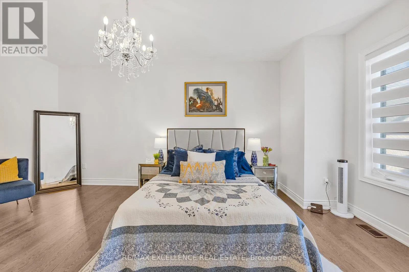 1183 QUEENS PLATE ROAD W