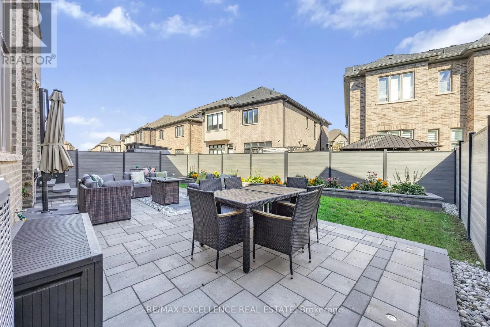 1183 QUEENS PLATE ROAD W
