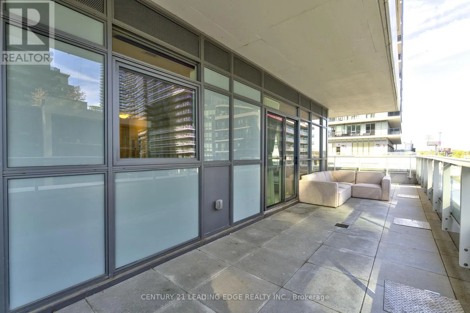 504 - 65 ANNIE CRAIG DRIVE