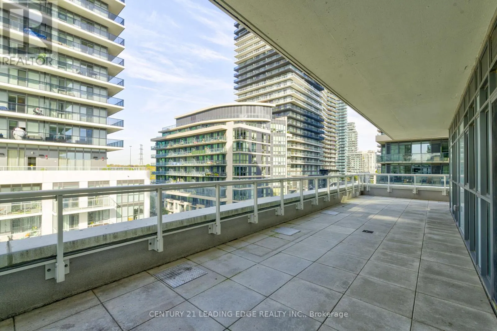 504 - 65 ANNIE CRAIG DRIVE