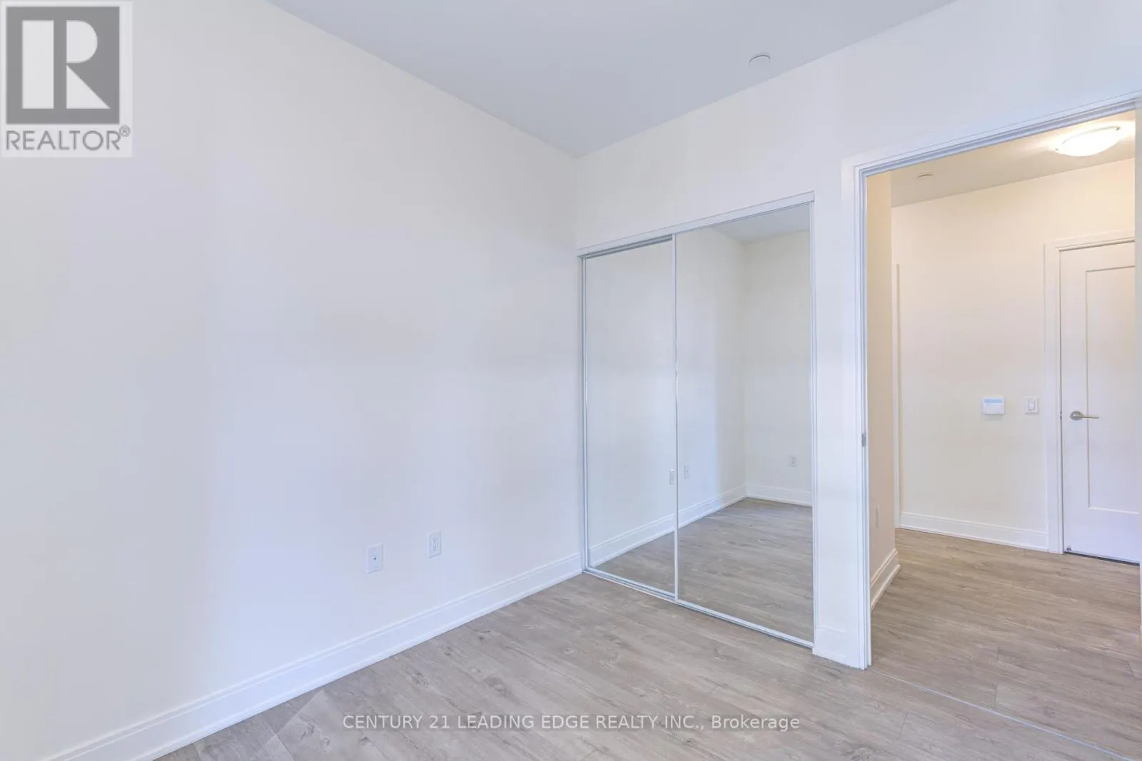 504 - 65 ANNIE CRAIG DRIVE