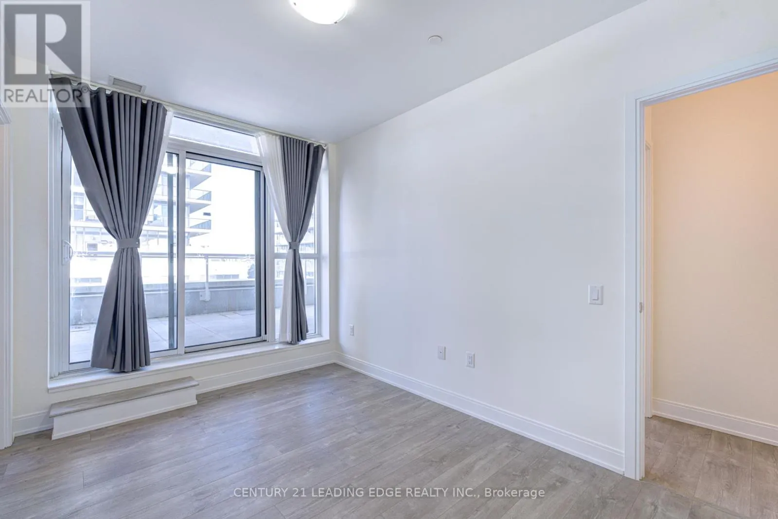 504 - 65 ANNIE CRAIG DRIVE