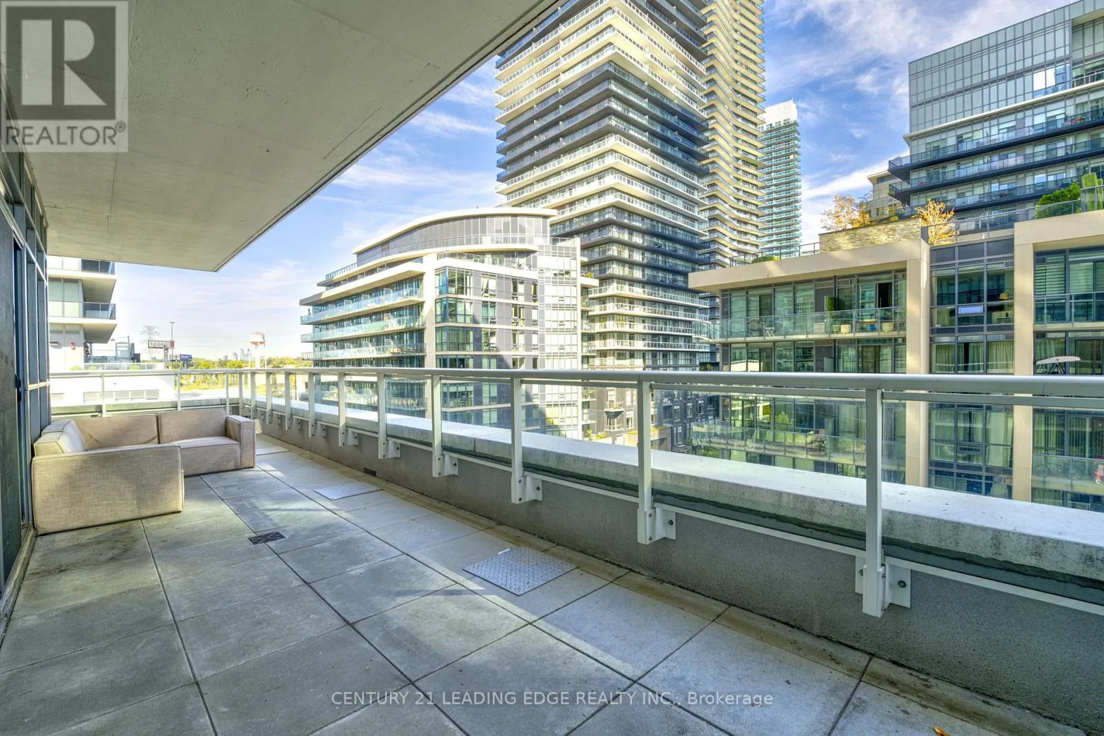 504 - 65 ANNIE CRAIG DRIVE
