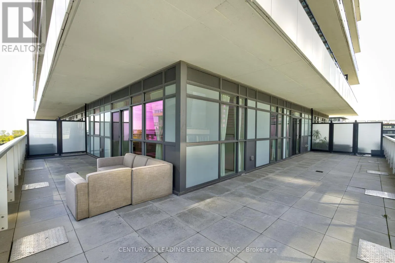 504 - 65 ANNIE CRAIG DRIVE