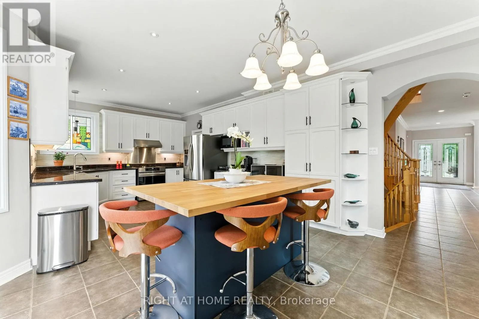 2465 WHISTLING SPRINGS CRESCENT