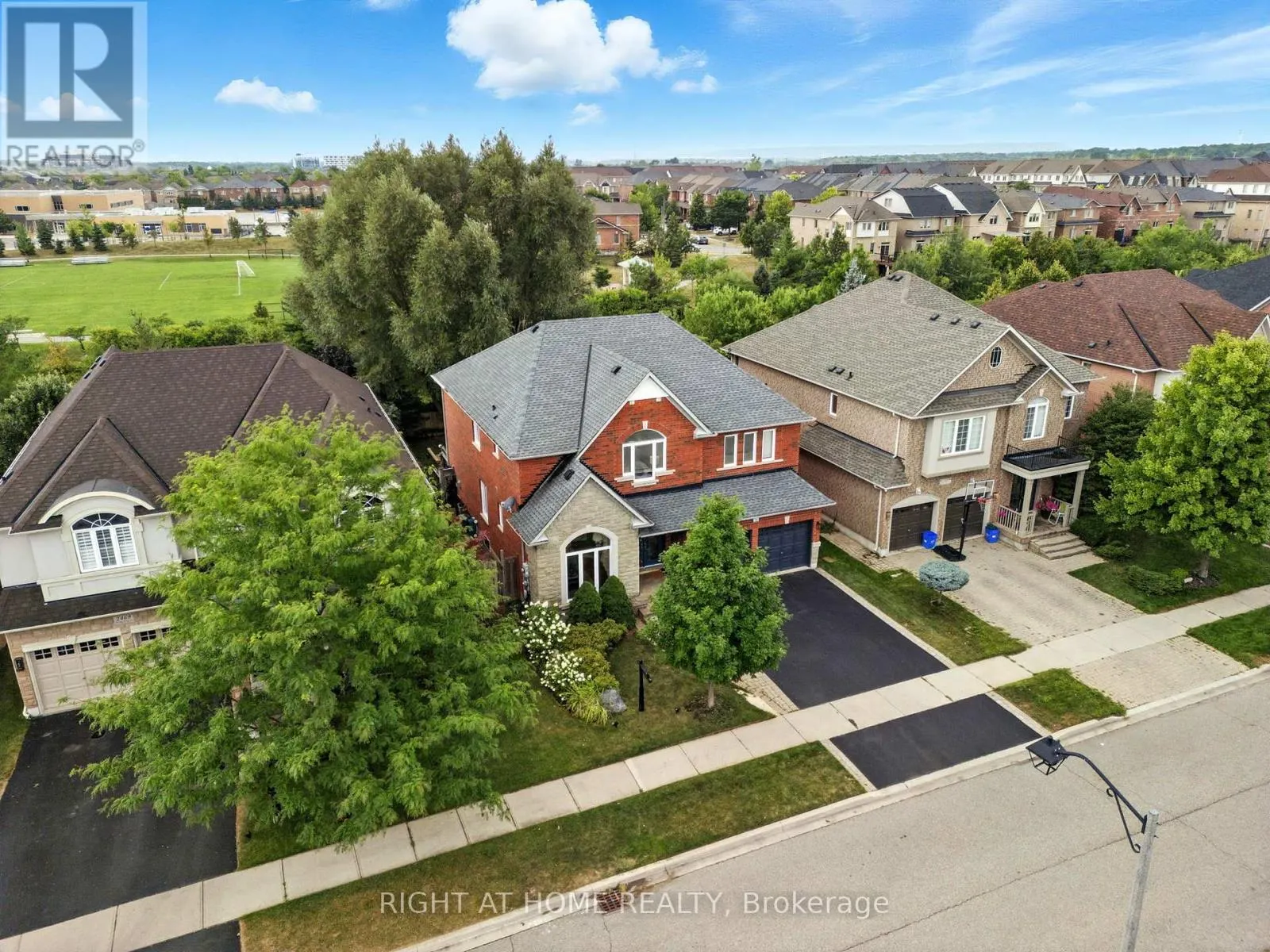 2465 WHISTLING SPRINGS CRESCENT