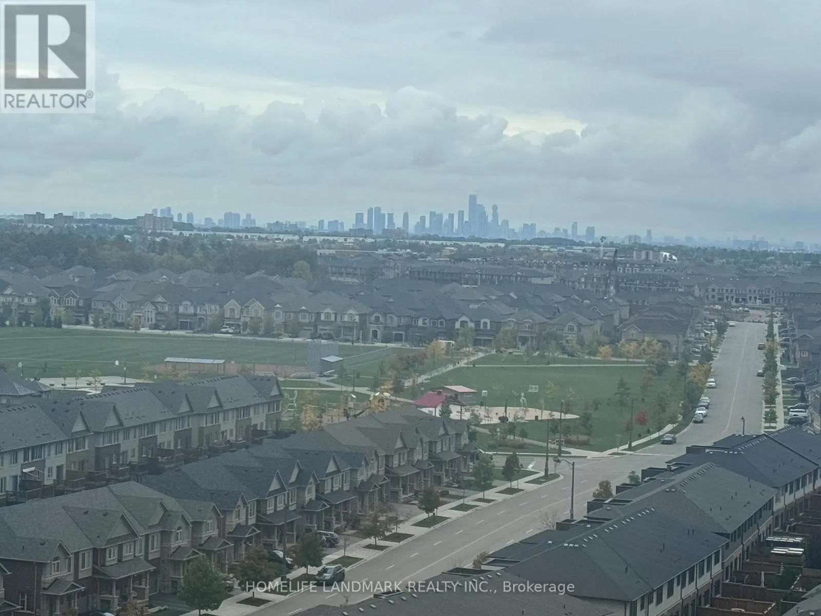 #1309 - 3079 TRAFALGAR ROAD