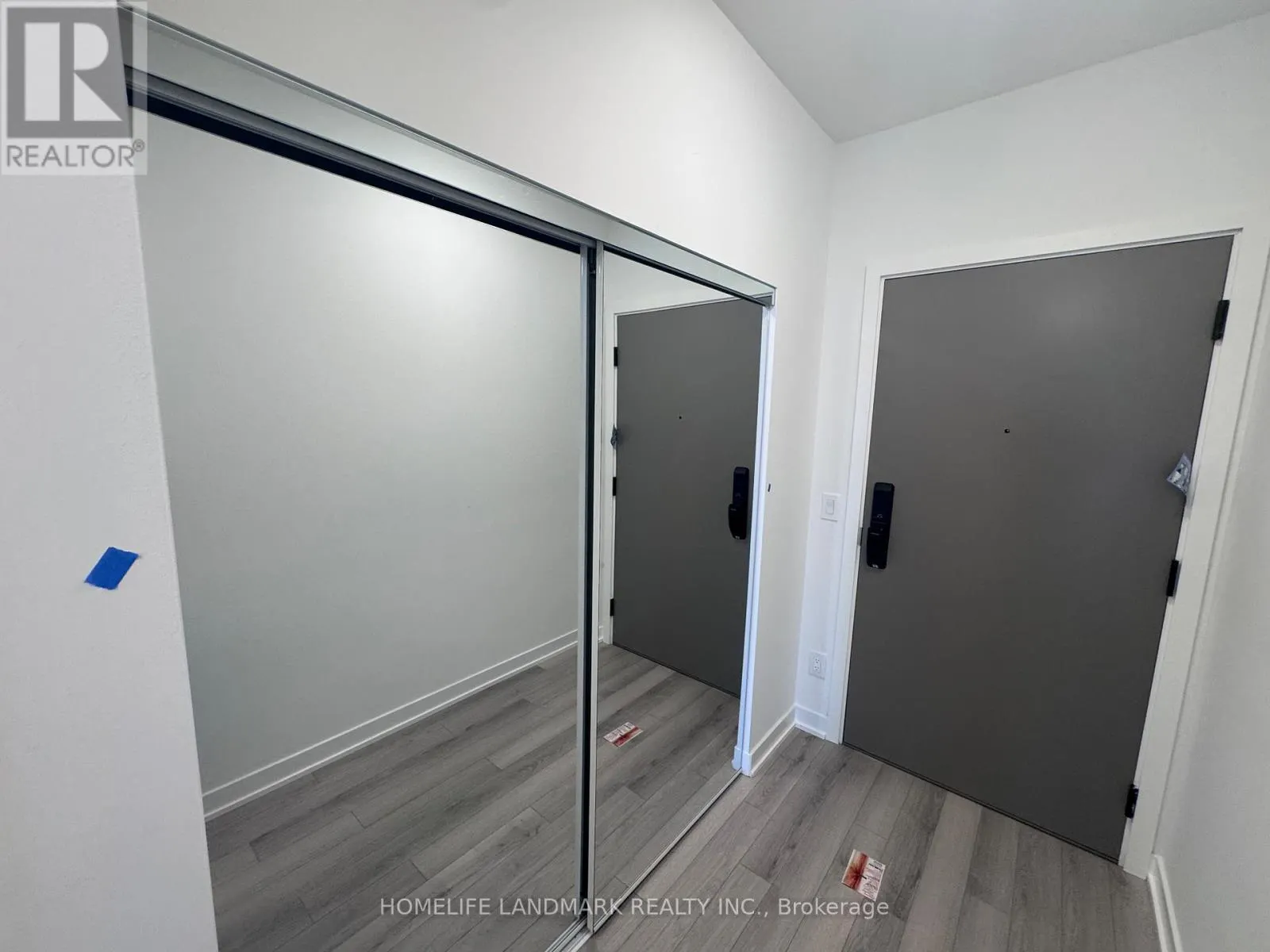 #1309 - 3079 TRAFALGAR ROAD