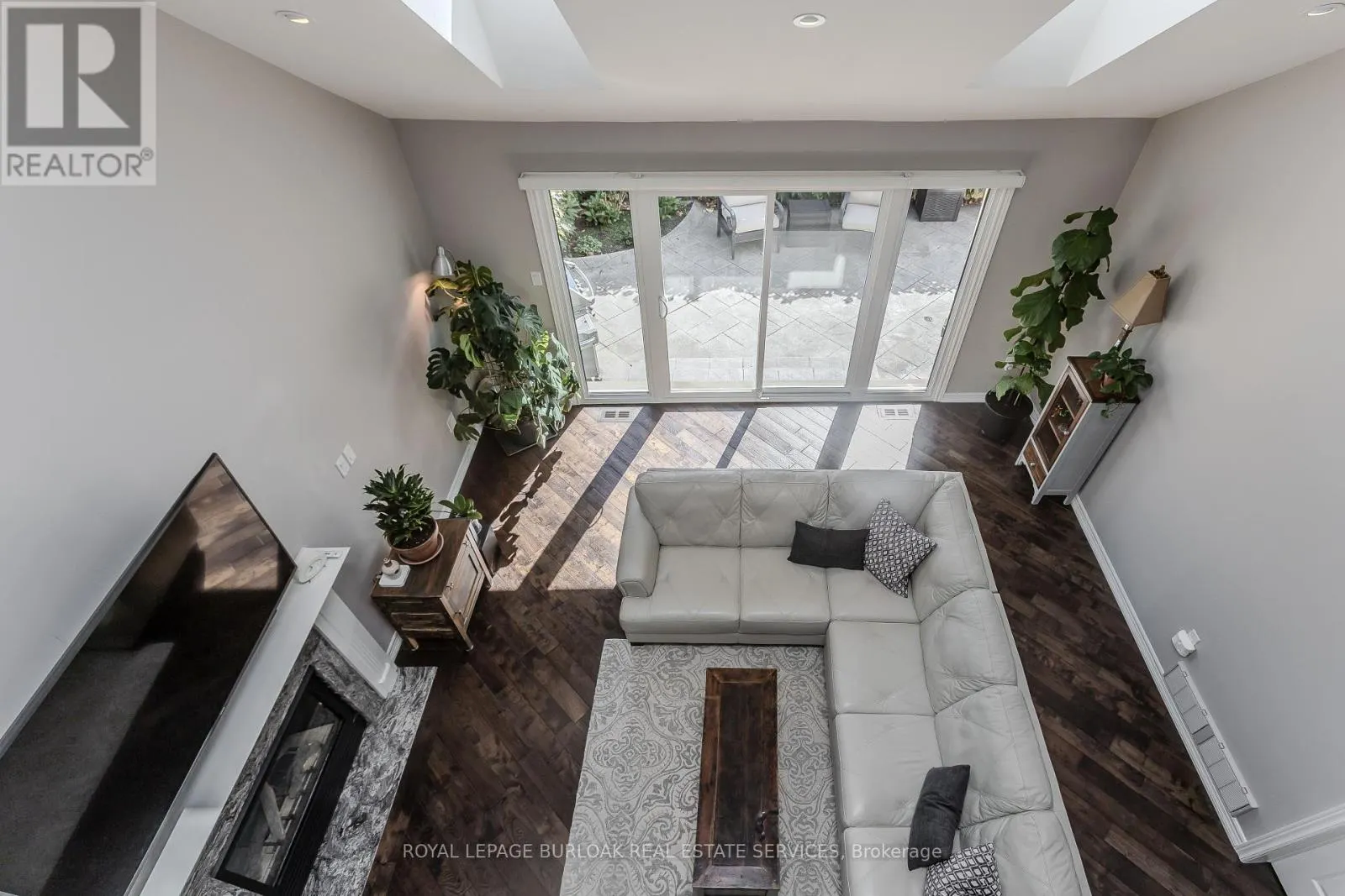 1 - 1150 CAROL STREET