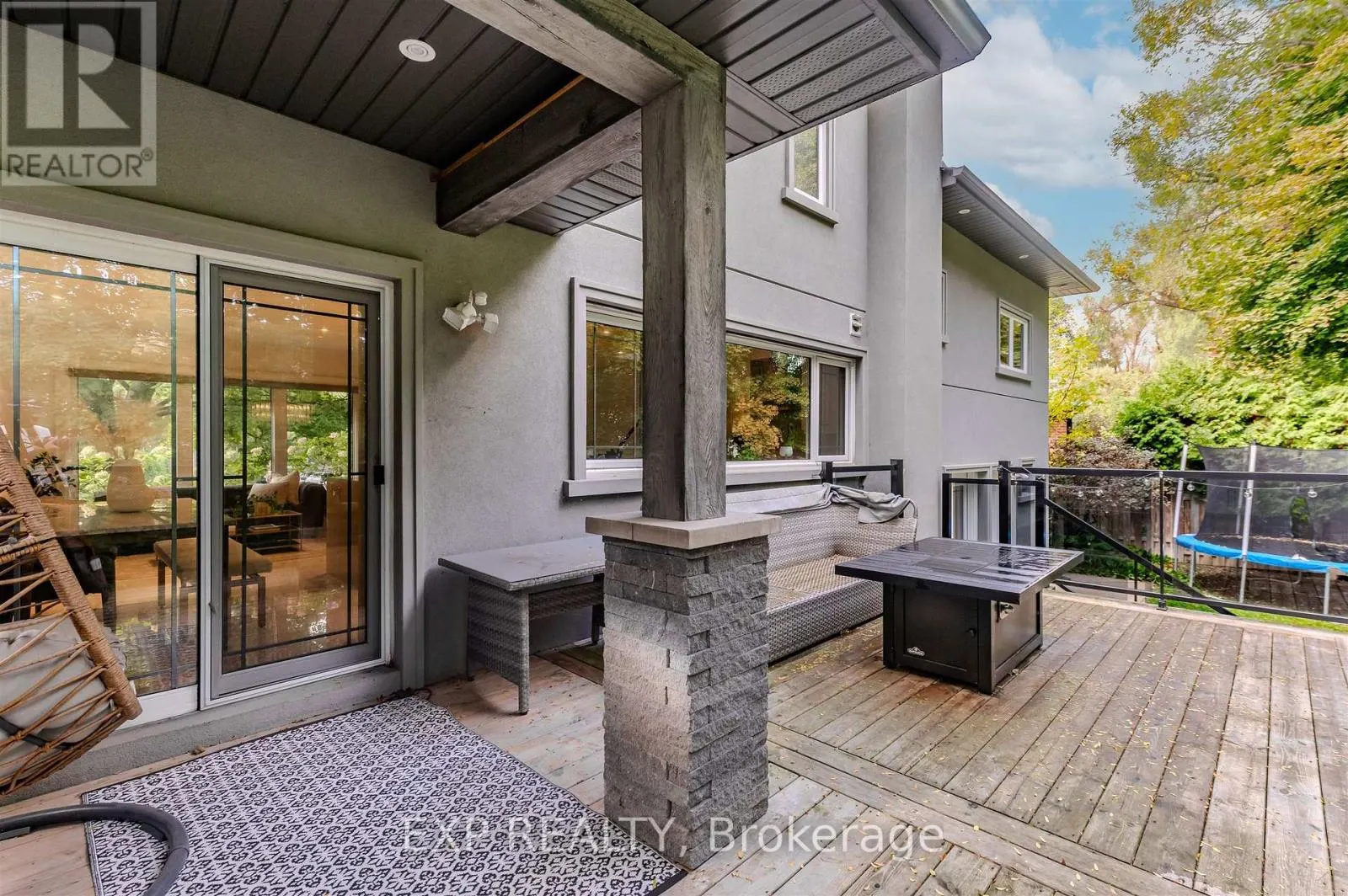 467 CAESAR AVENUE