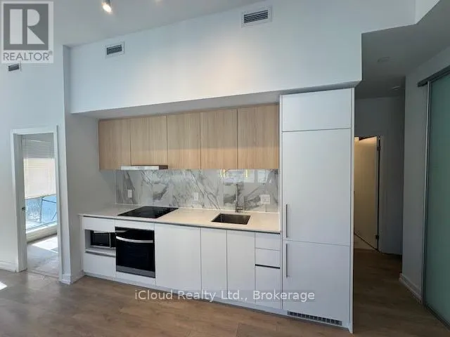 102 - 1100 SHEPPARD AVENUE W