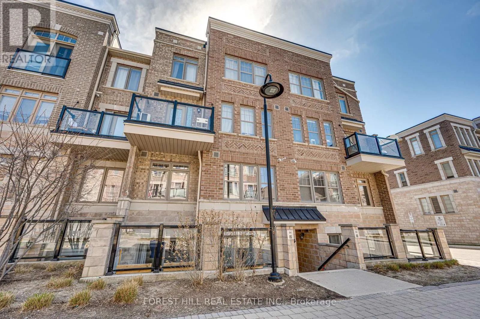 85 - 100 PARROTTA DRIVE