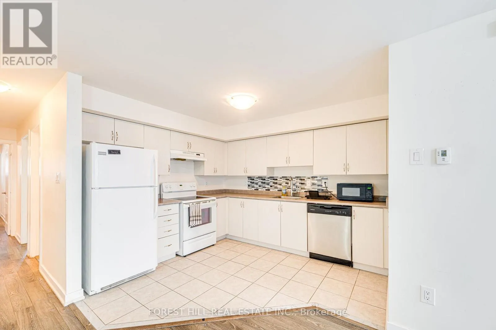 85 - 100 PARROTTA DRIVE
