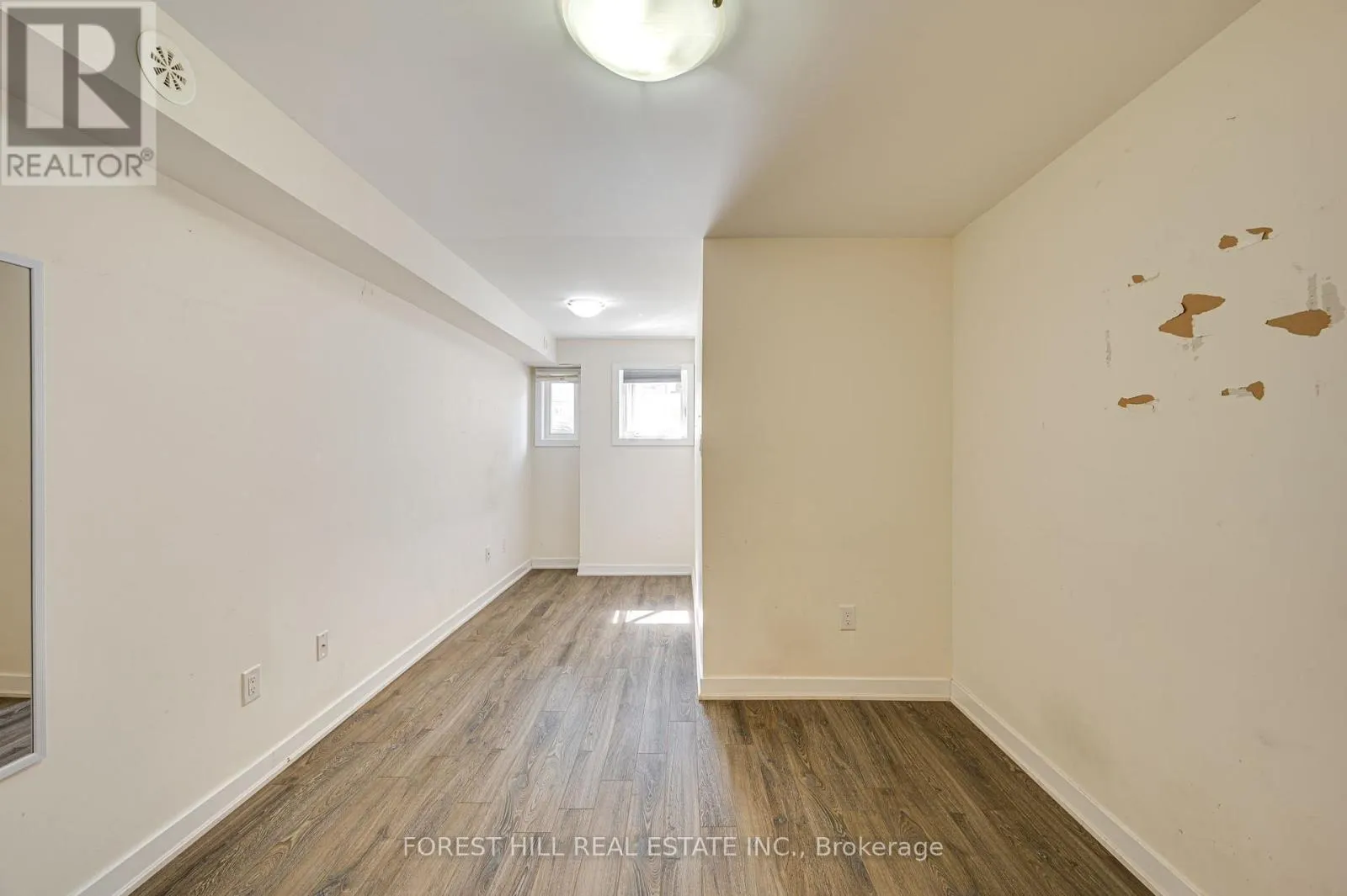 85 - 100 PARROTTA DRIVE
