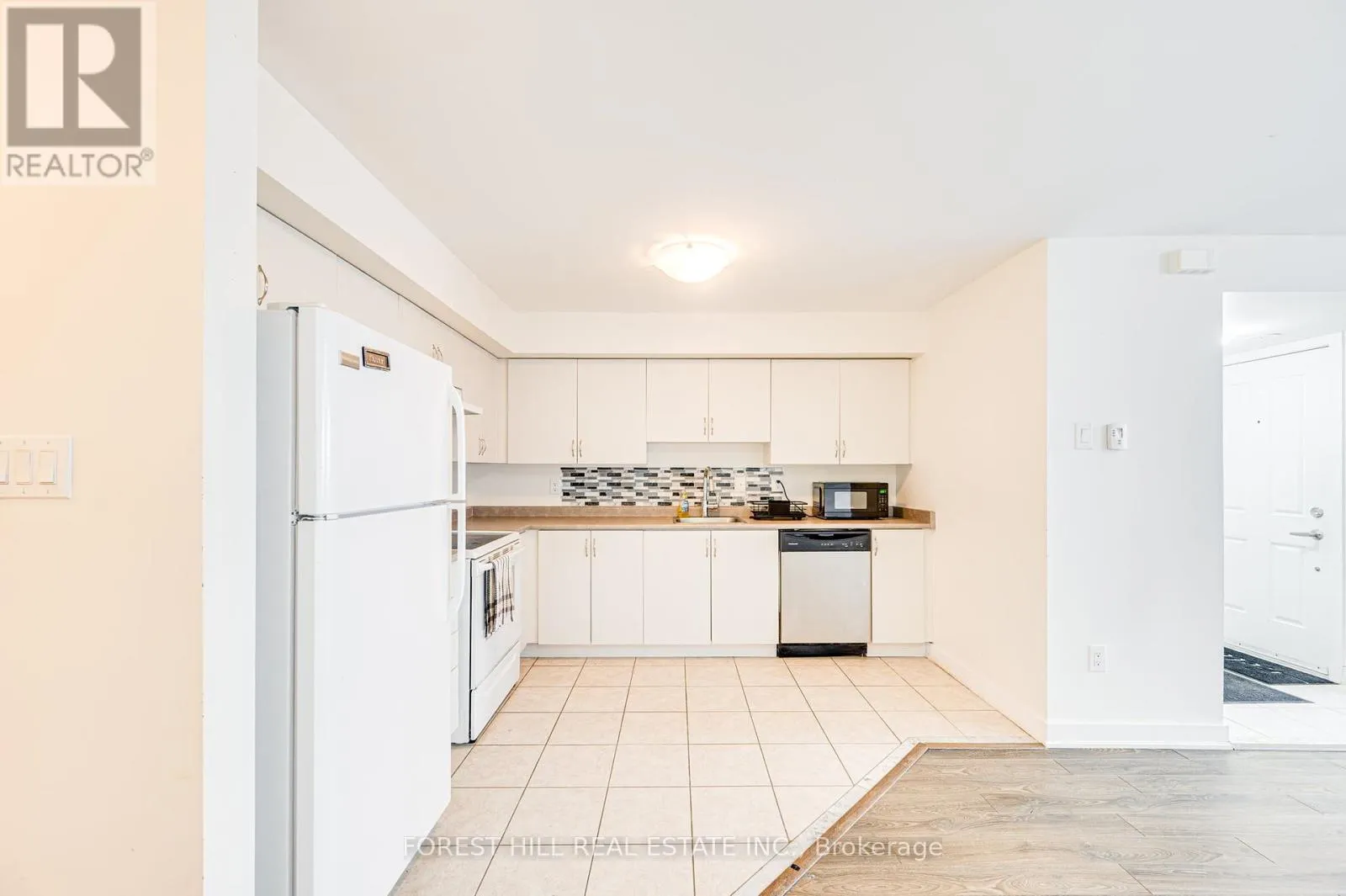 85 - 100 PARROTTA DRIVE
