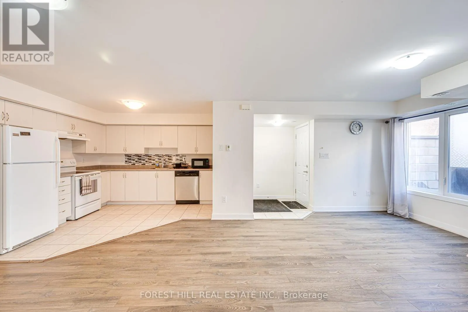 85 - 100 PARROTTA DRIVE