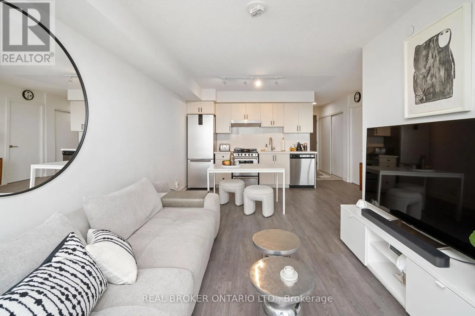 10 WILBY CRESCENT
