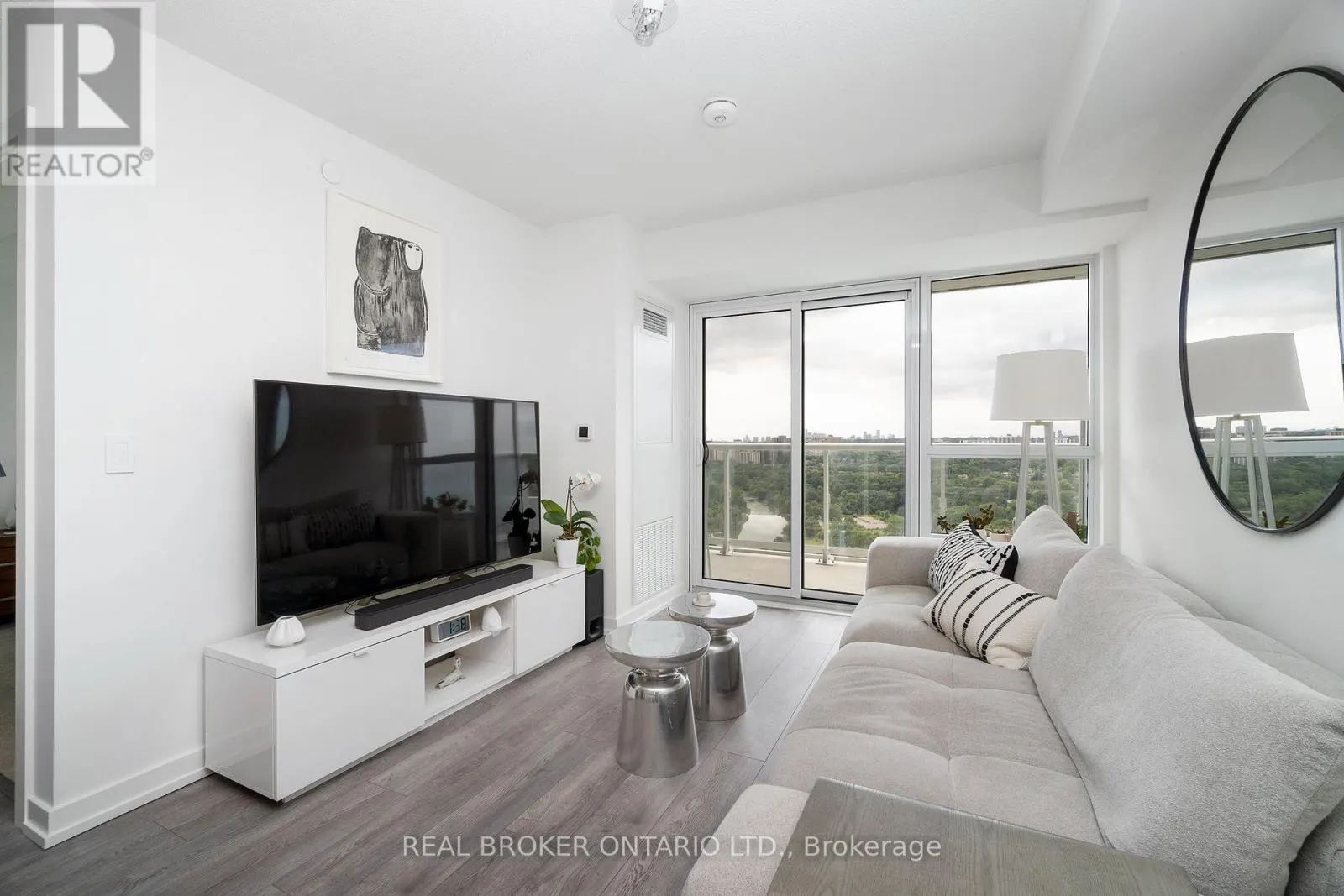 10 WILBY CRESCENT