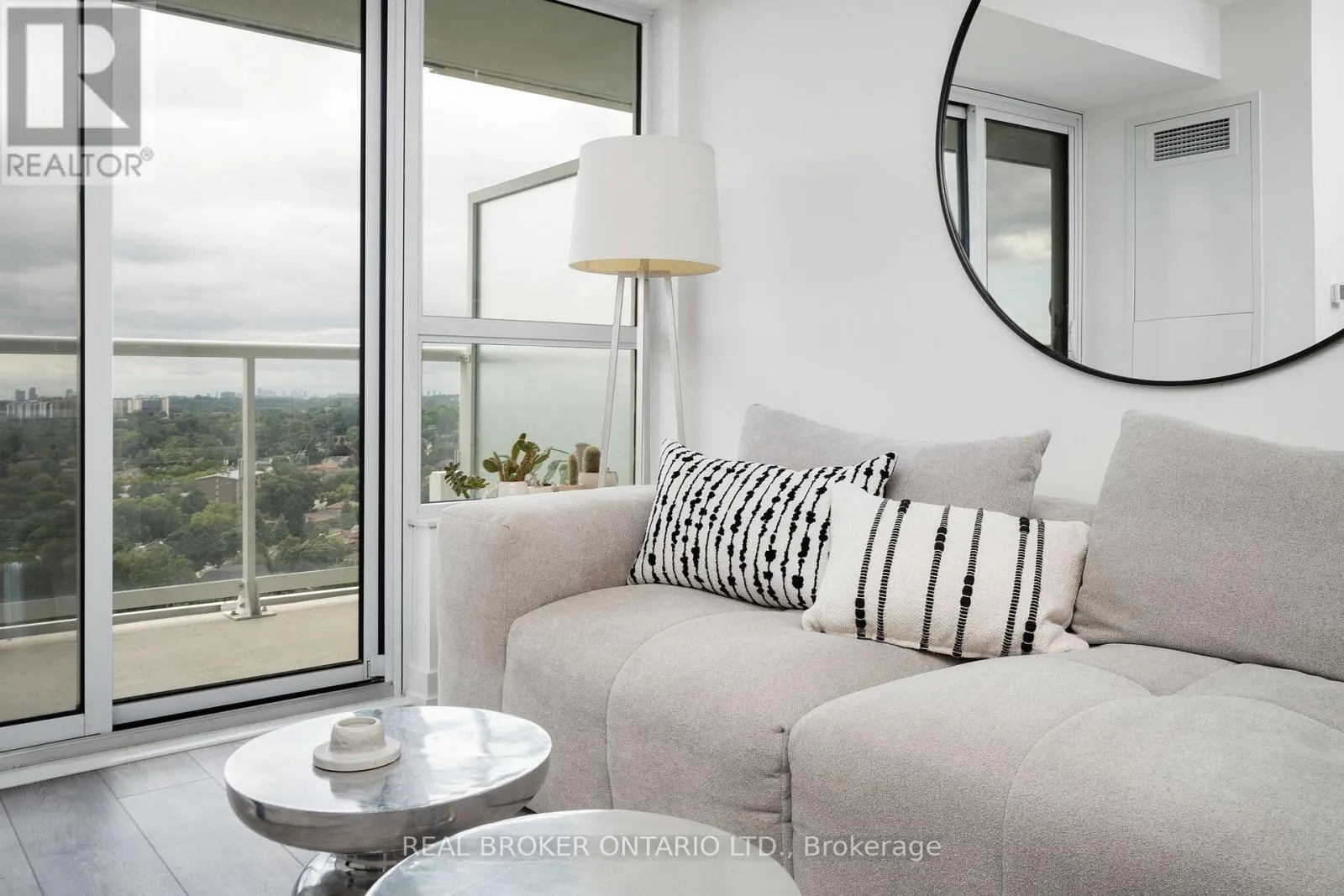 10 WILBY CRESCENT