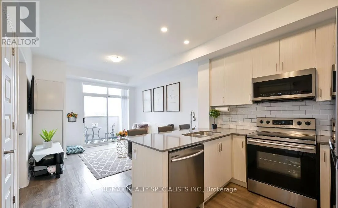 318 - 1105 LEGER WAY