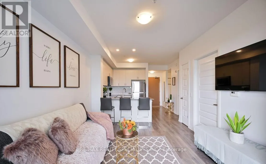 318 - 1105 LEGER WAY