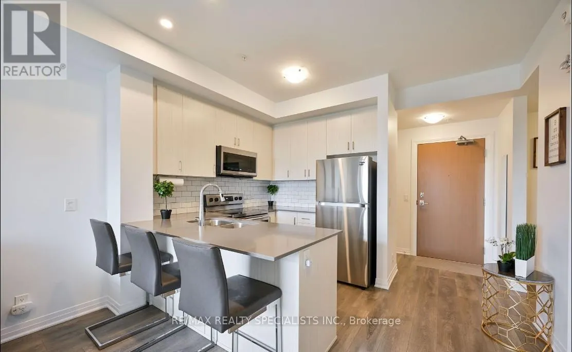 318 - 1105 LEGER WAY