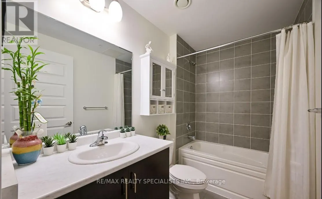 318 - 1105 LEGER WAY