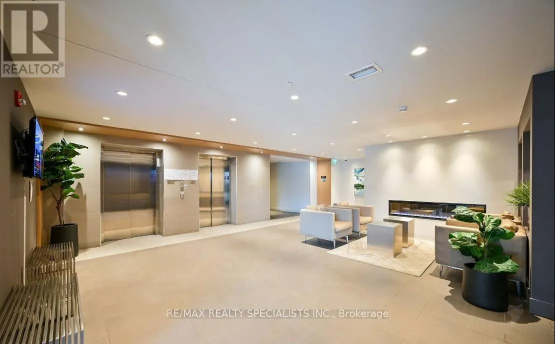 318 - 1105 LEGER WAY