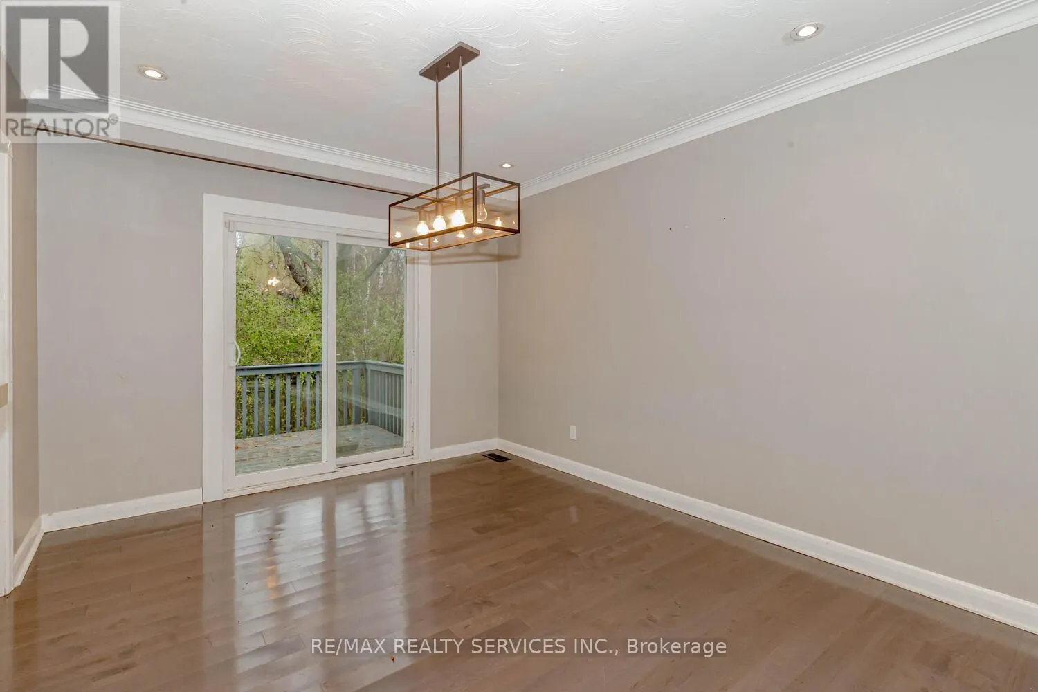 1259 TWIN OAKS DELL DRIVE