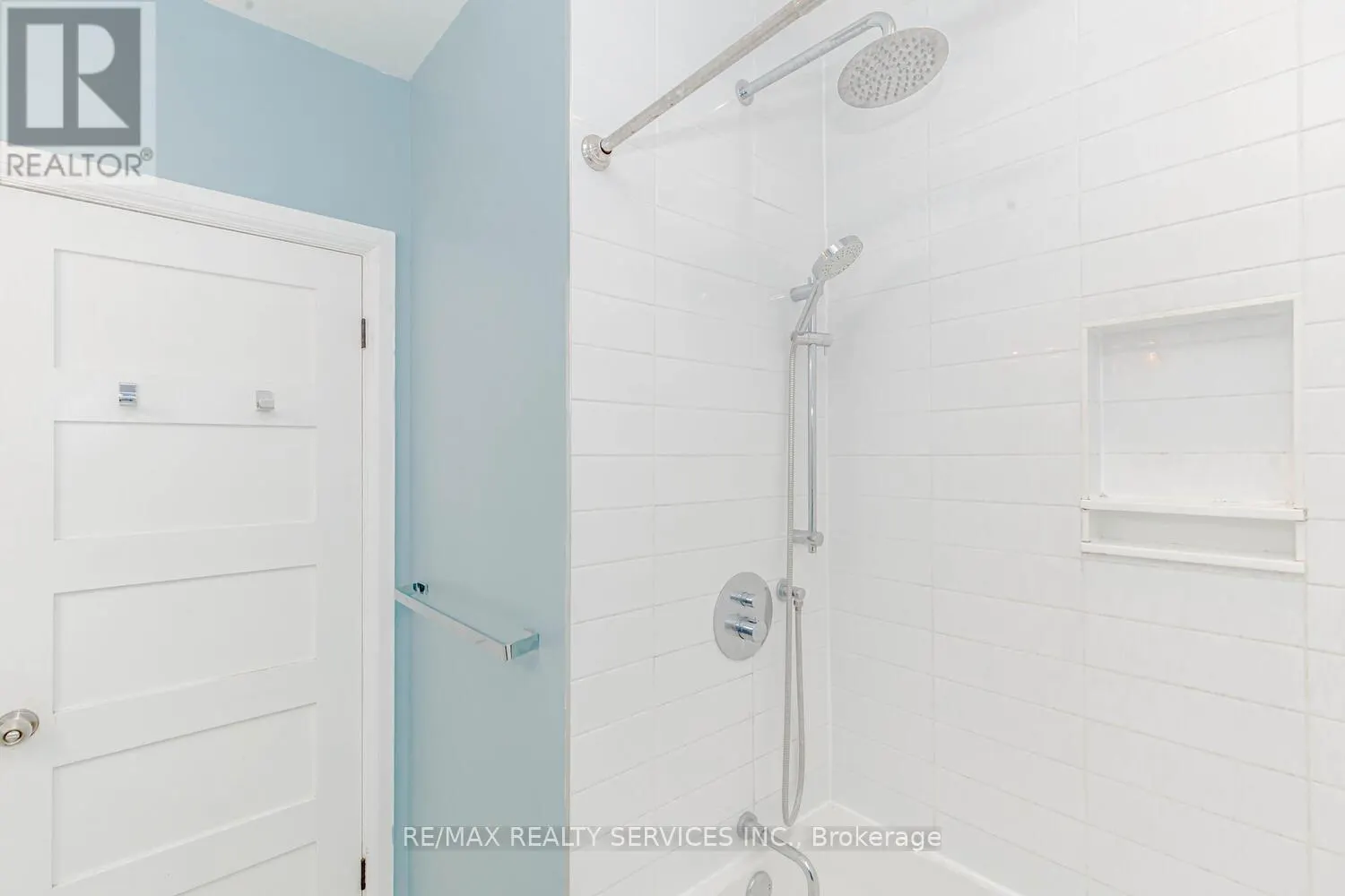1259 TWIN OAKS DELL DRIVE