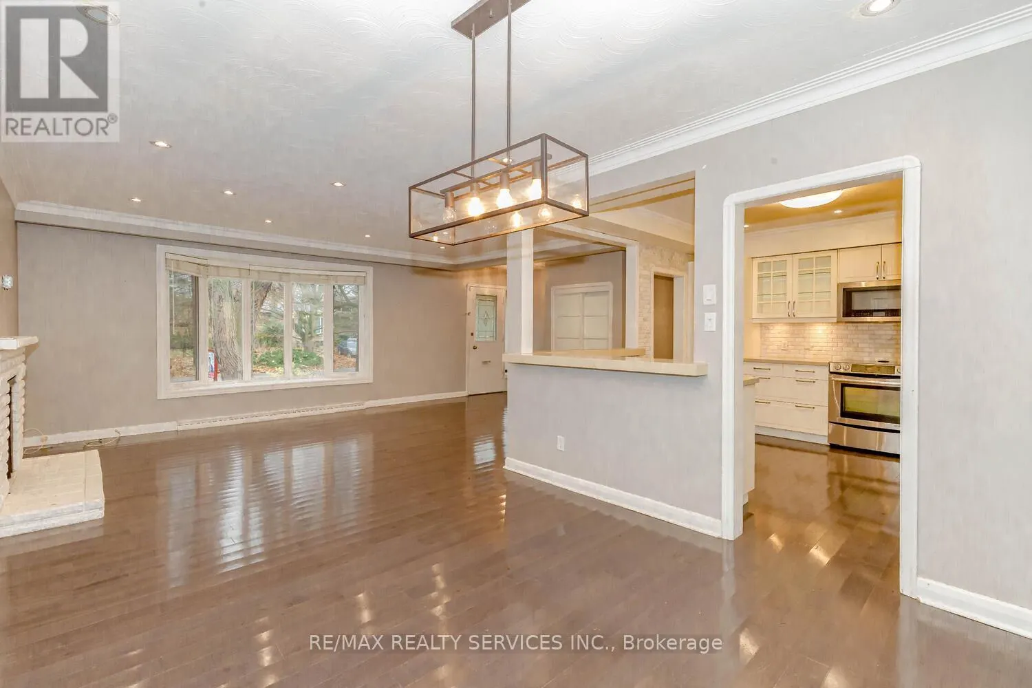 1259 TWIN OAKS DELL DRIVE