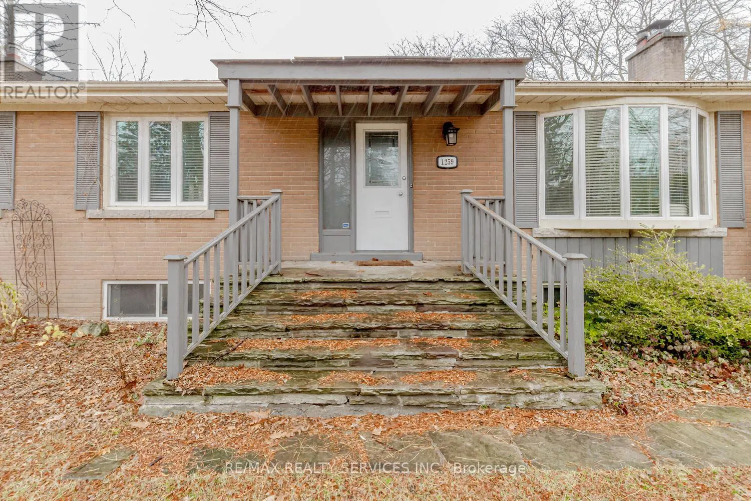 1259 TWIN OAKS DELL DRIVE