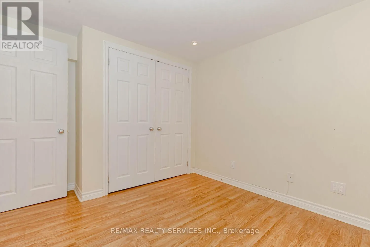 1259 TWIN OAKS DELL DRIVE