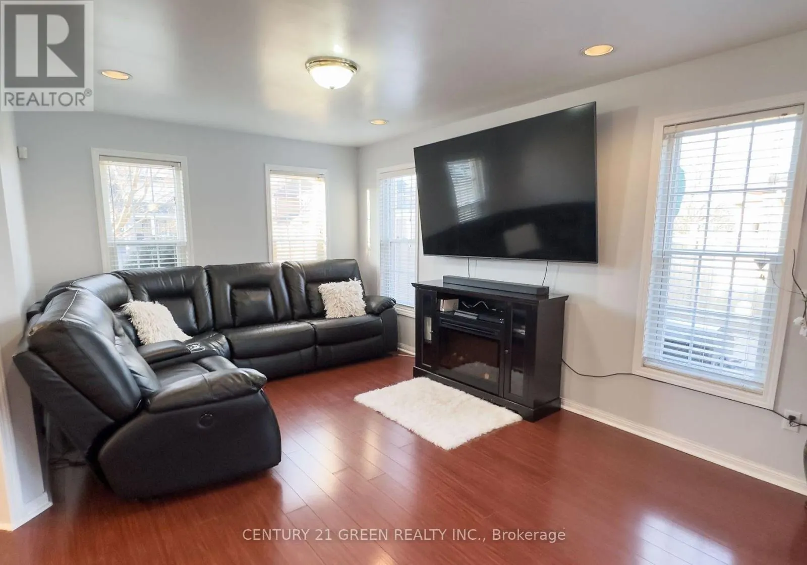 (UPPER) - 57 SUGARHILL DRIVE