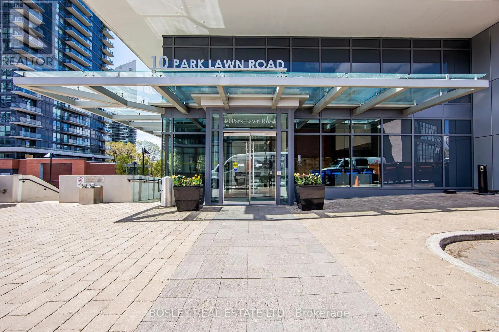 1210 - 10 PARK LAWN ROAD