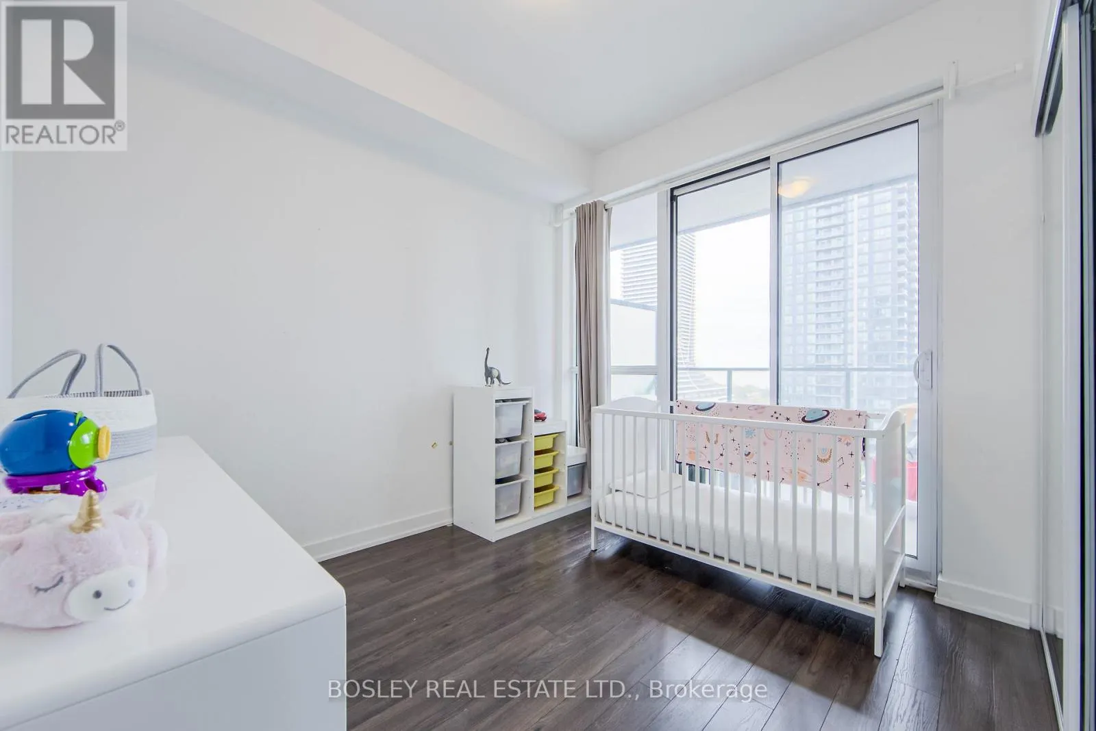 1210 - 10 PARK LAWN ROAD