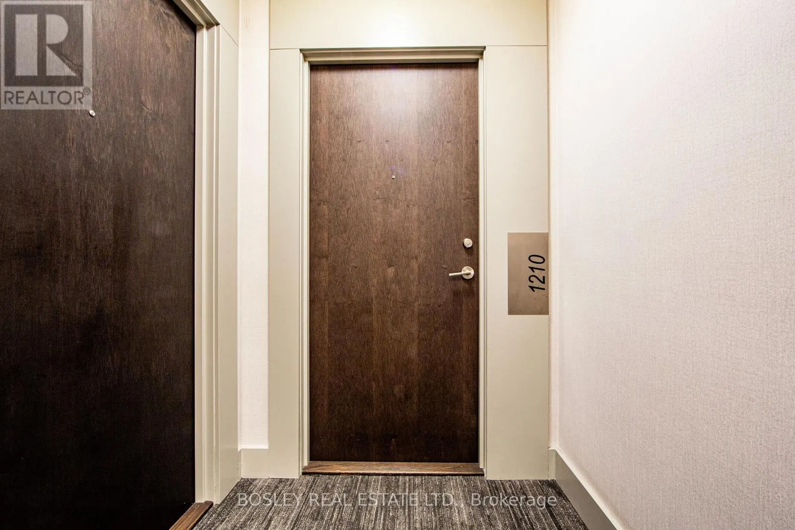 1210 - 10 PARK LAWN ROAD