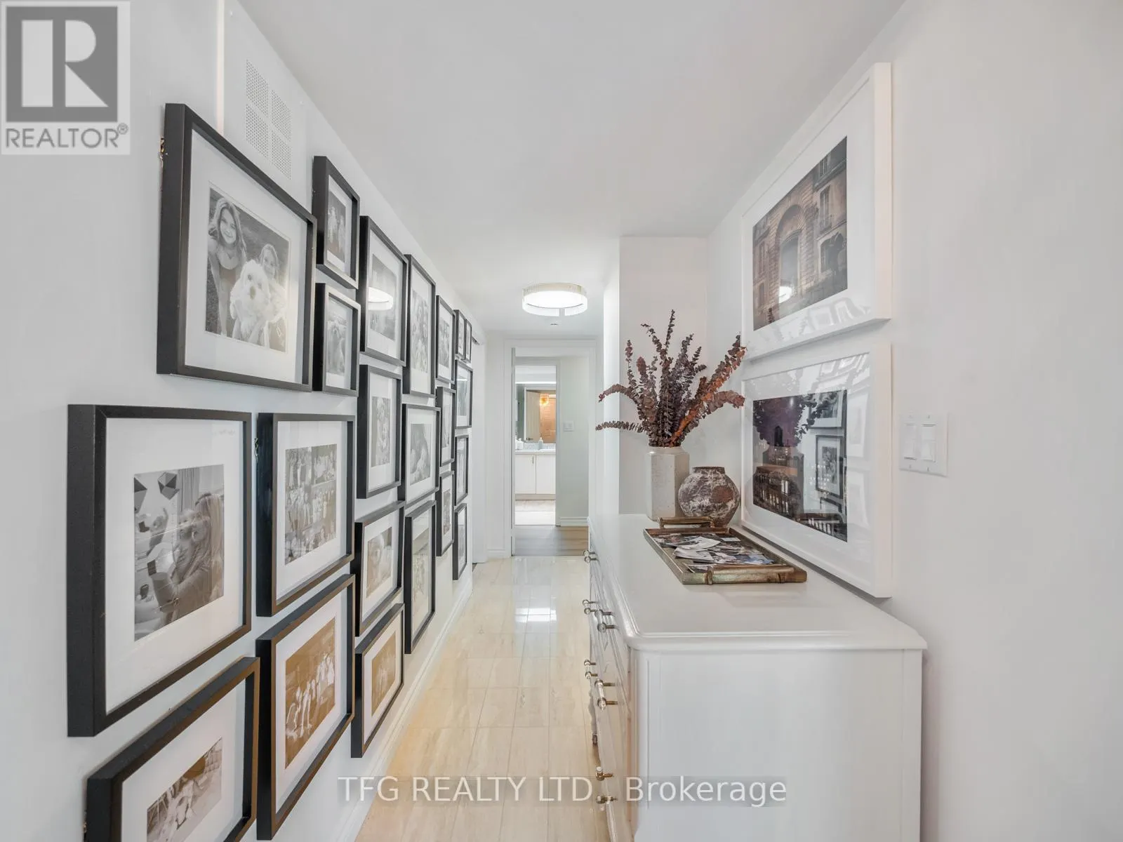 610 - 100 LAKESHORE ROAD E, #610