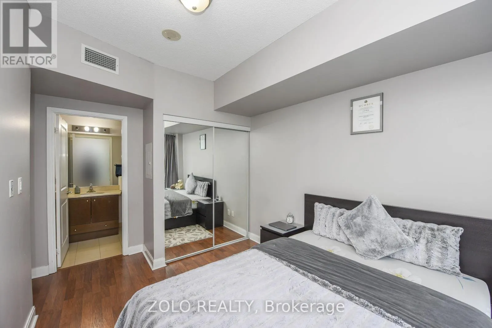 1103 - 50 ABSOLUTE AVENUE